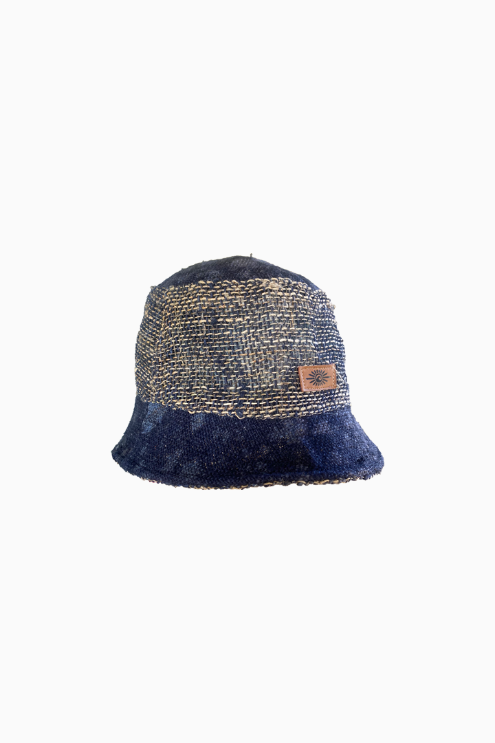 NAVY BATIK BUCKET